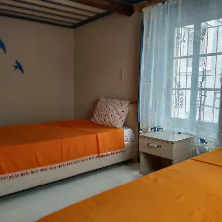Ektenis Konuk Evi *